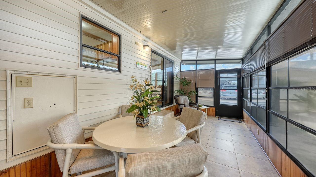 HOLIDAY TRAVEL PARK ENGLEWOOD - Residential