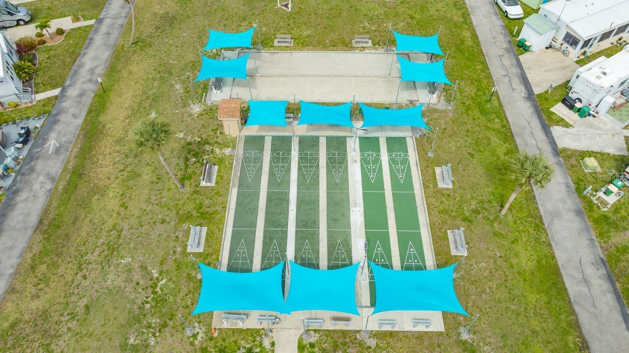 HOLIDAY TRAVEL PARK ENGLEWOOD - Residential