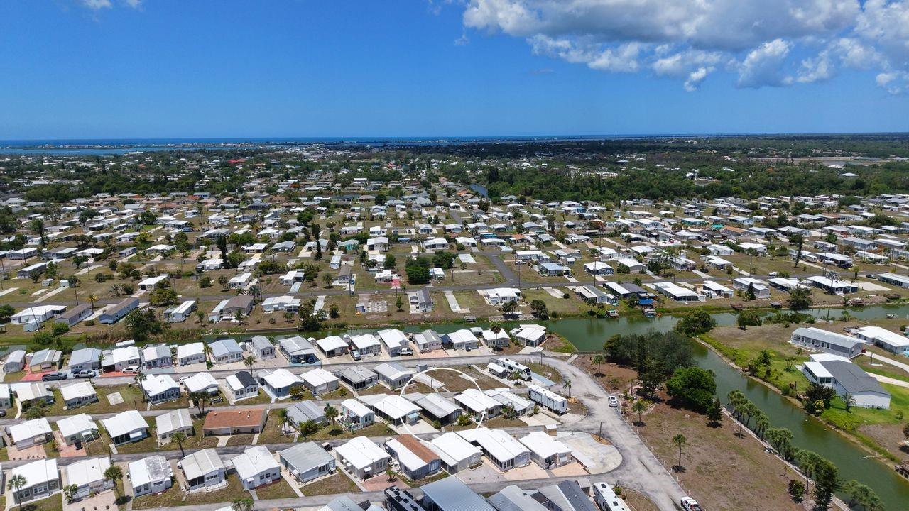 HOLIDAY TRAVEL PARK ENGLEWOOD - Residential