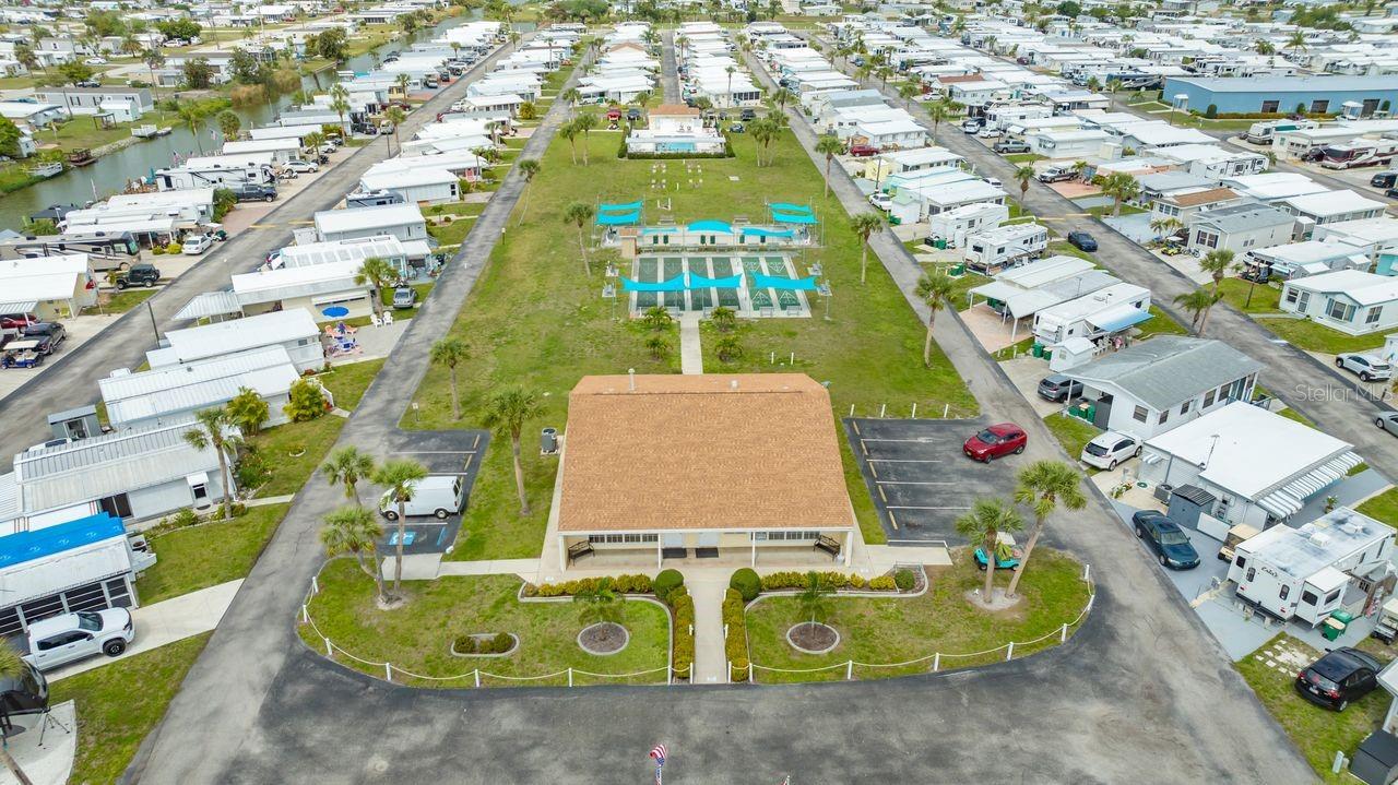 HOLIDAY TRAVEL PARK ENGLEWOOD - Residential