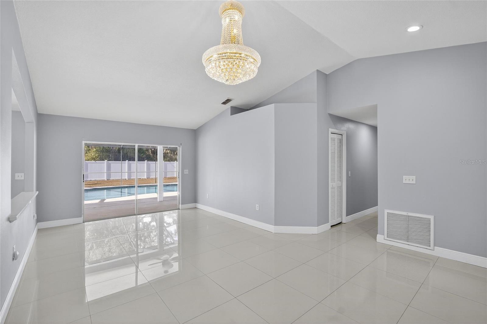 BOYETTE SPRINGS - Residential