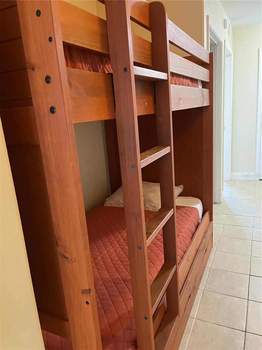 BLUE HERON BCH RESIDENCE TWR 02 CONDO - Residential Lease