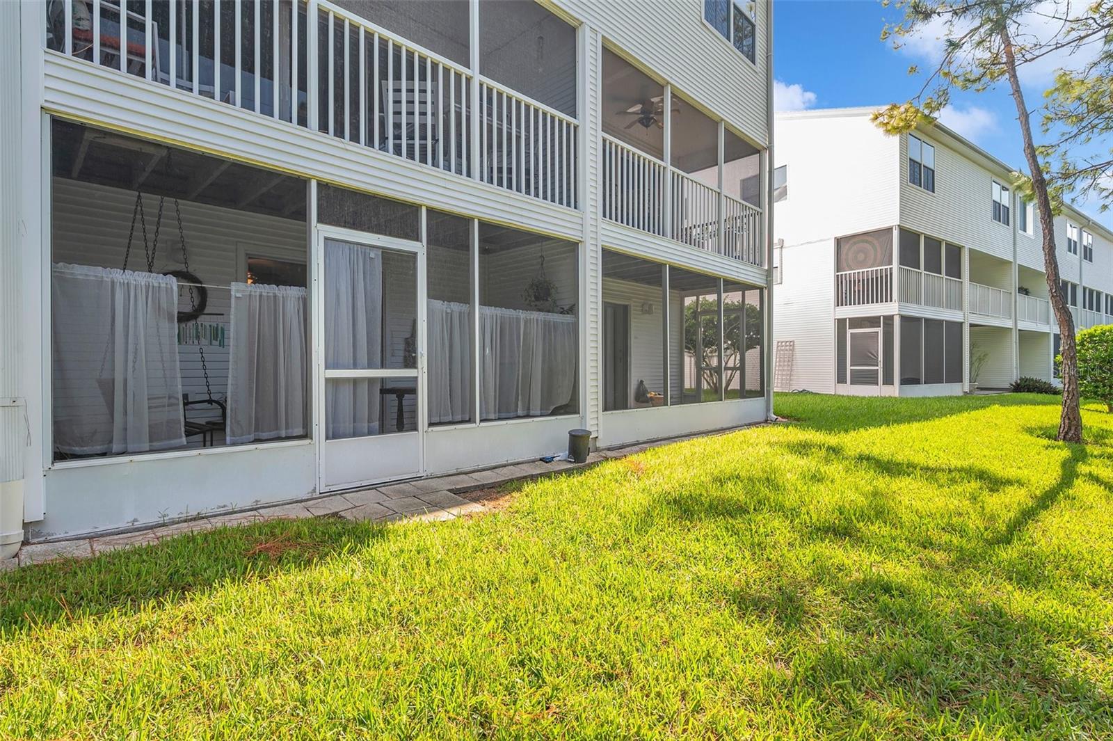 Photo 19 of 60 of 14693 SEMINOLE TRAIL townhome