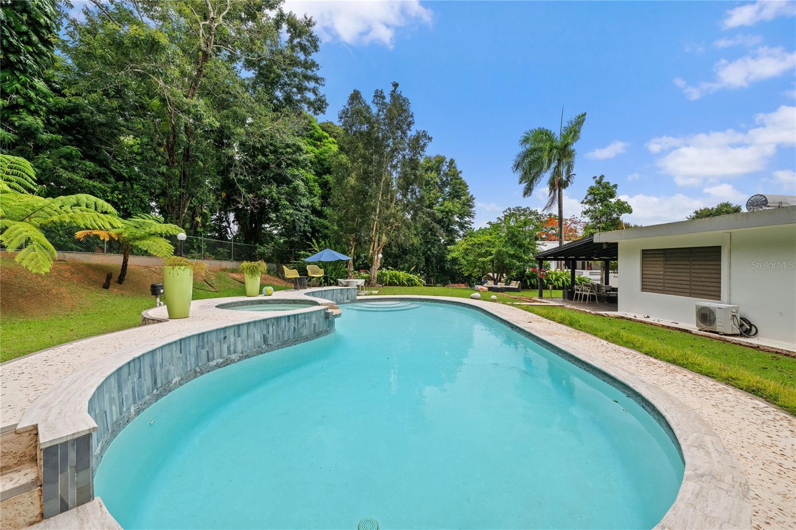 LOMAS DEL SOL - Residential