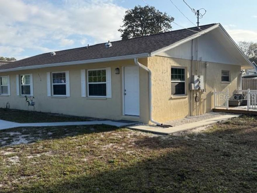 Now available is this cute 2 bed 1 bath duplex in Palm Harbor. Very clean inside with new paint. Tile throughout and blinds on all windows. Located across the street from Wall Springs Park and the Pinellas Trail. Minutes from Downtown Palm Harbor, Dunedin and close to shopping.
No smoking, no pets.