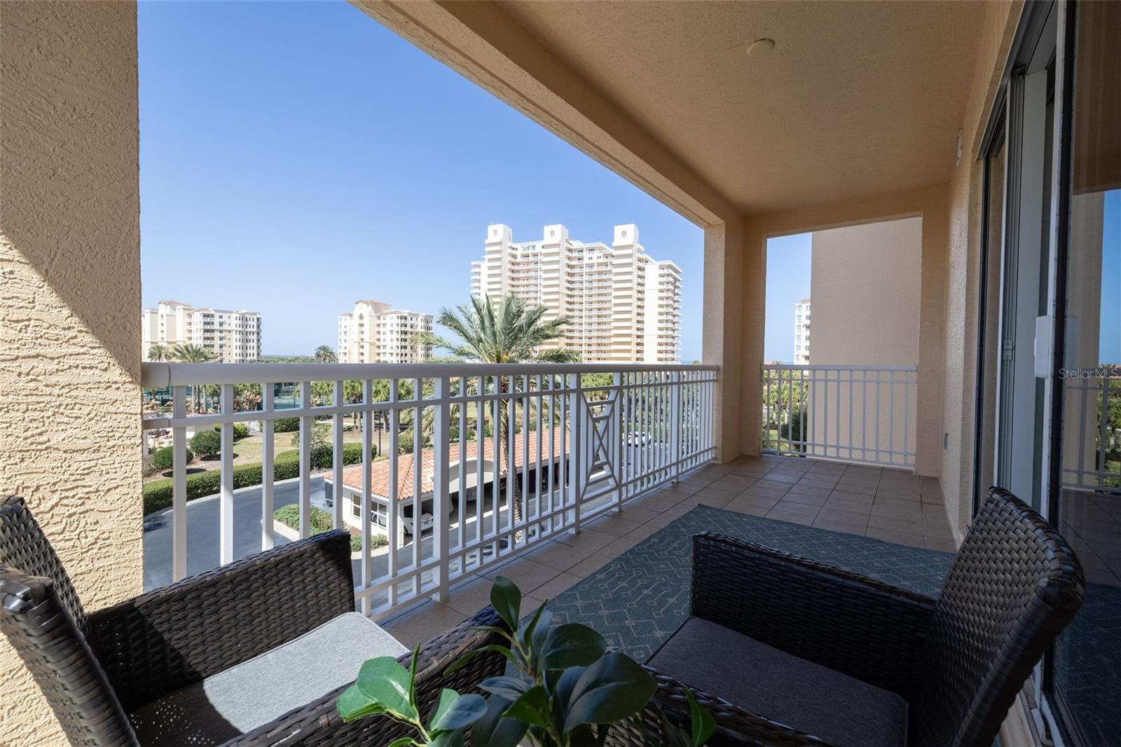 PALMS AT MINORCA PH 02 CONDO - Residential