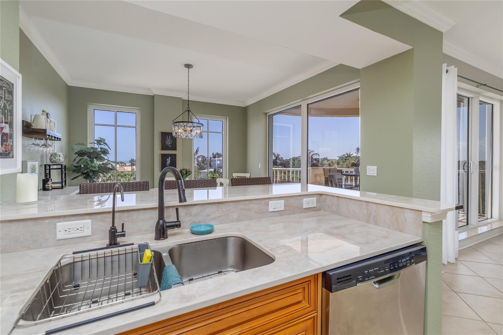 PALMS AT MINORCA PH 02 CONDO - Residential