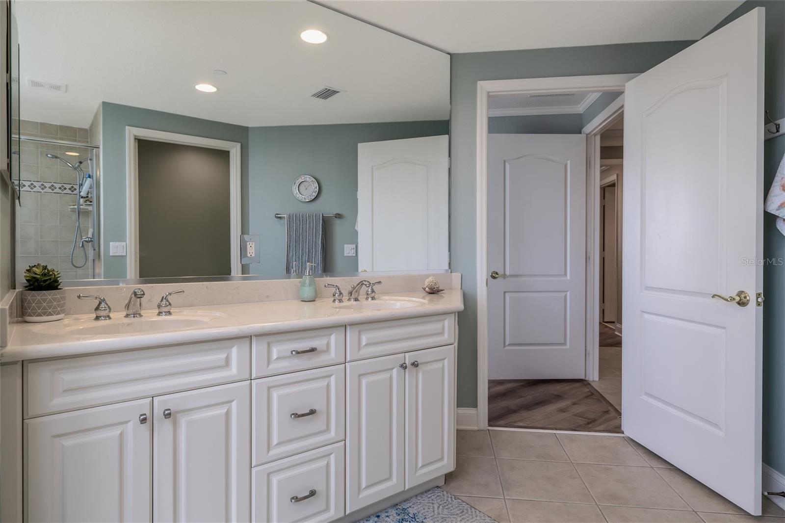 PALMS AT MINORCA PH 02 CONDO - Residential