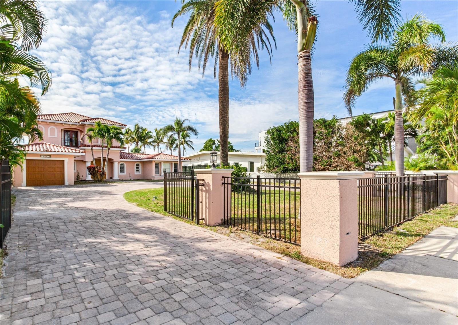 16116 GULF BOULEVARD