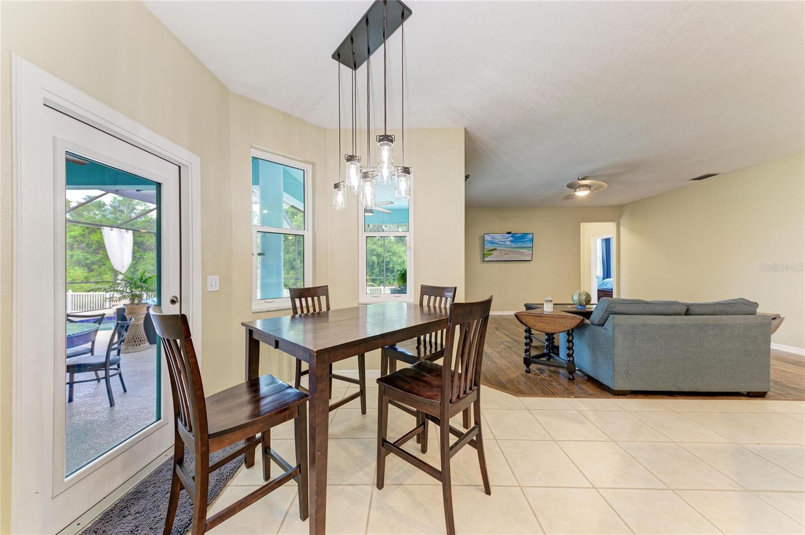 FOXBROOK PH I - Residential