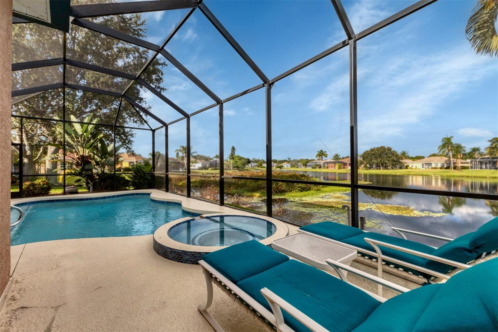 WELLINGTON CHASE - Residential