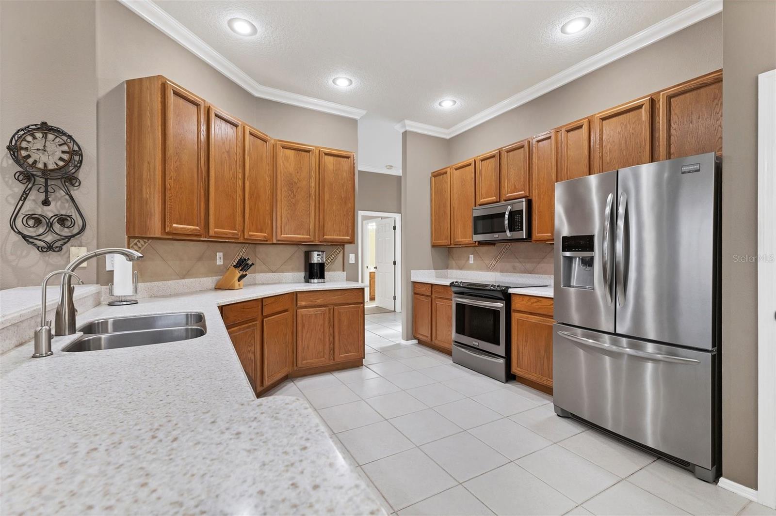 WELLINGTON CHASE - Residential