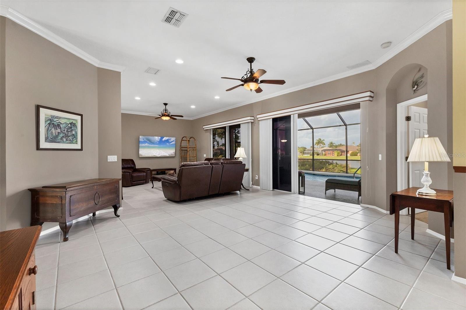 WELLINGTON CHASE - Residential