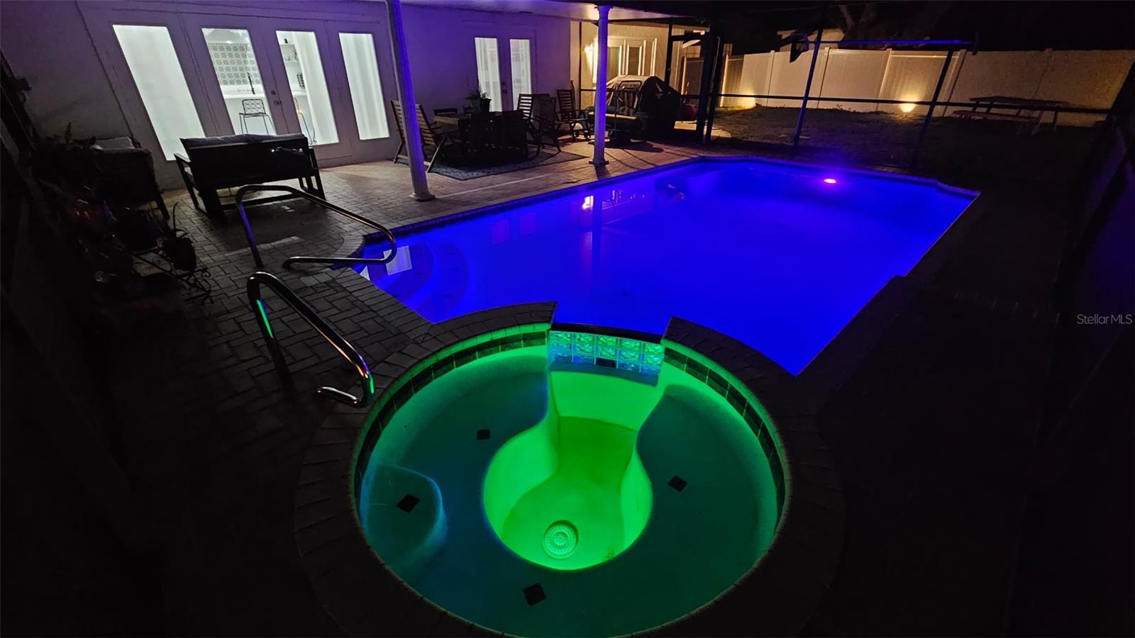 RAINTREE TERRACE SUB W - Residential