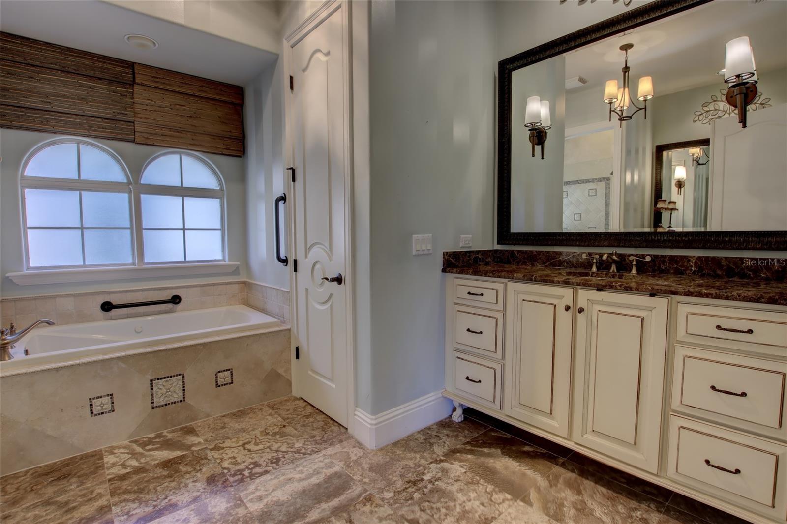 HEATHROW/CLUBSIDE AT HEATHROW - Residential