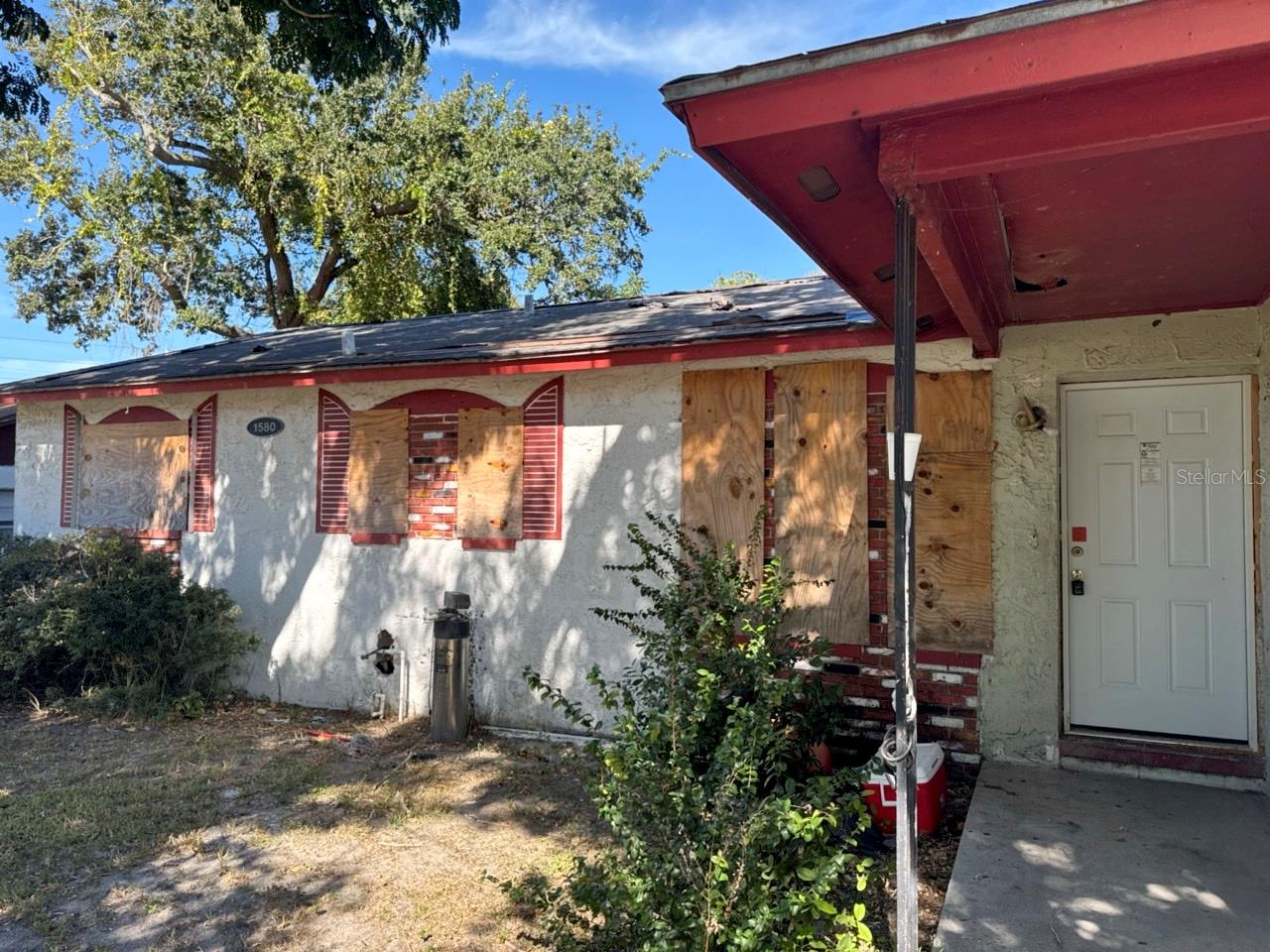 1580 OAK VILLAGE DRIVE