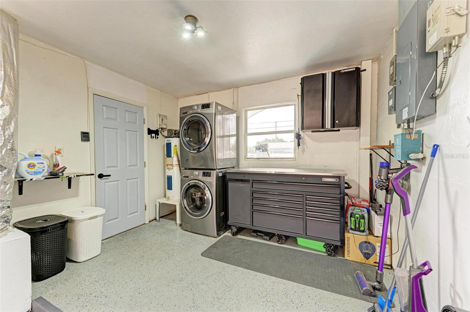 SOUTH VENICE - Residential