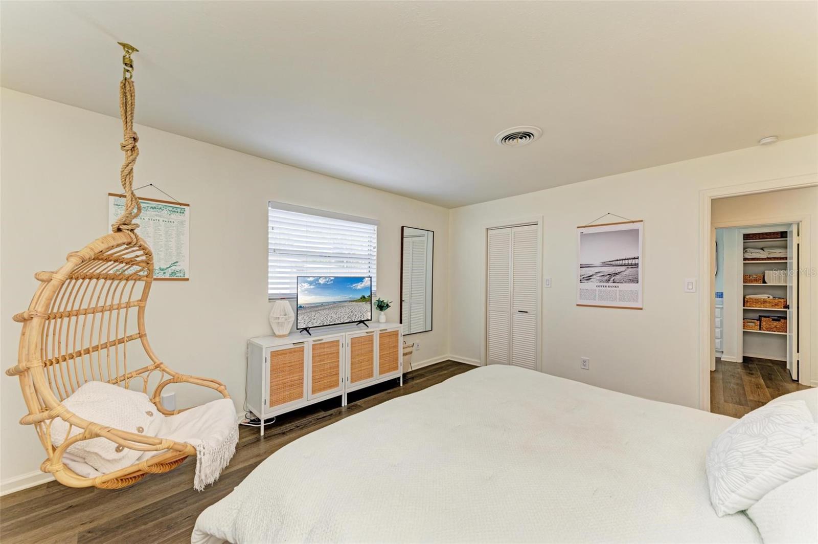 SOUTH VENICE - Residential