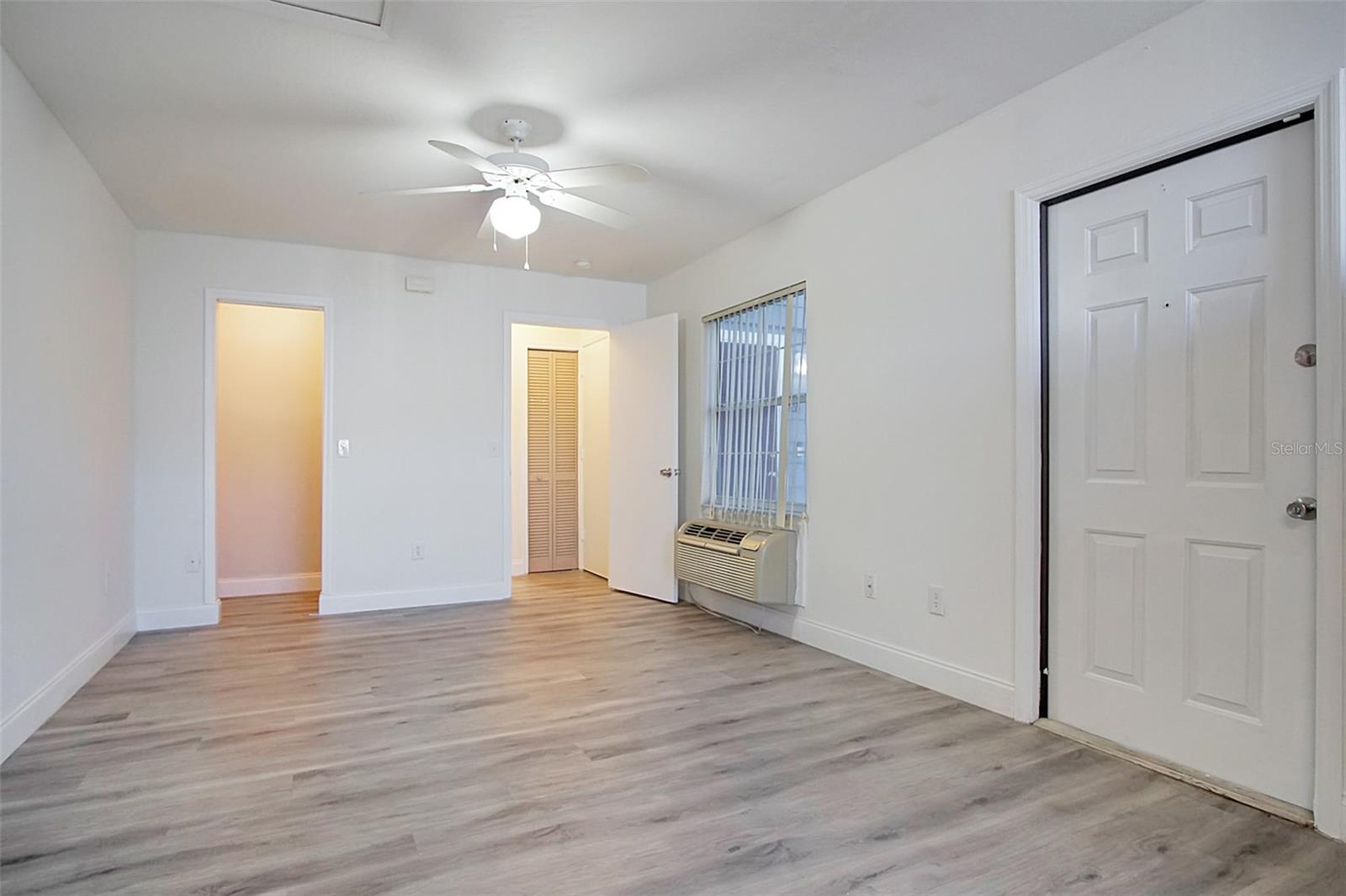 ISLAND CLUB WEST PH 02 - Residential Lease