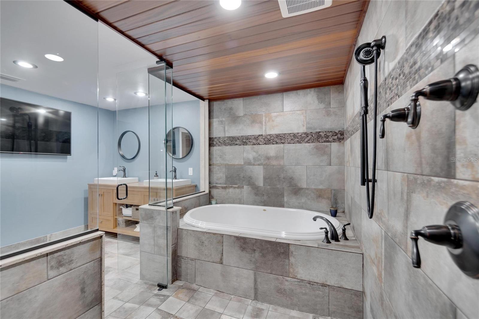 MAPLE GROVE ESTATES - Residential