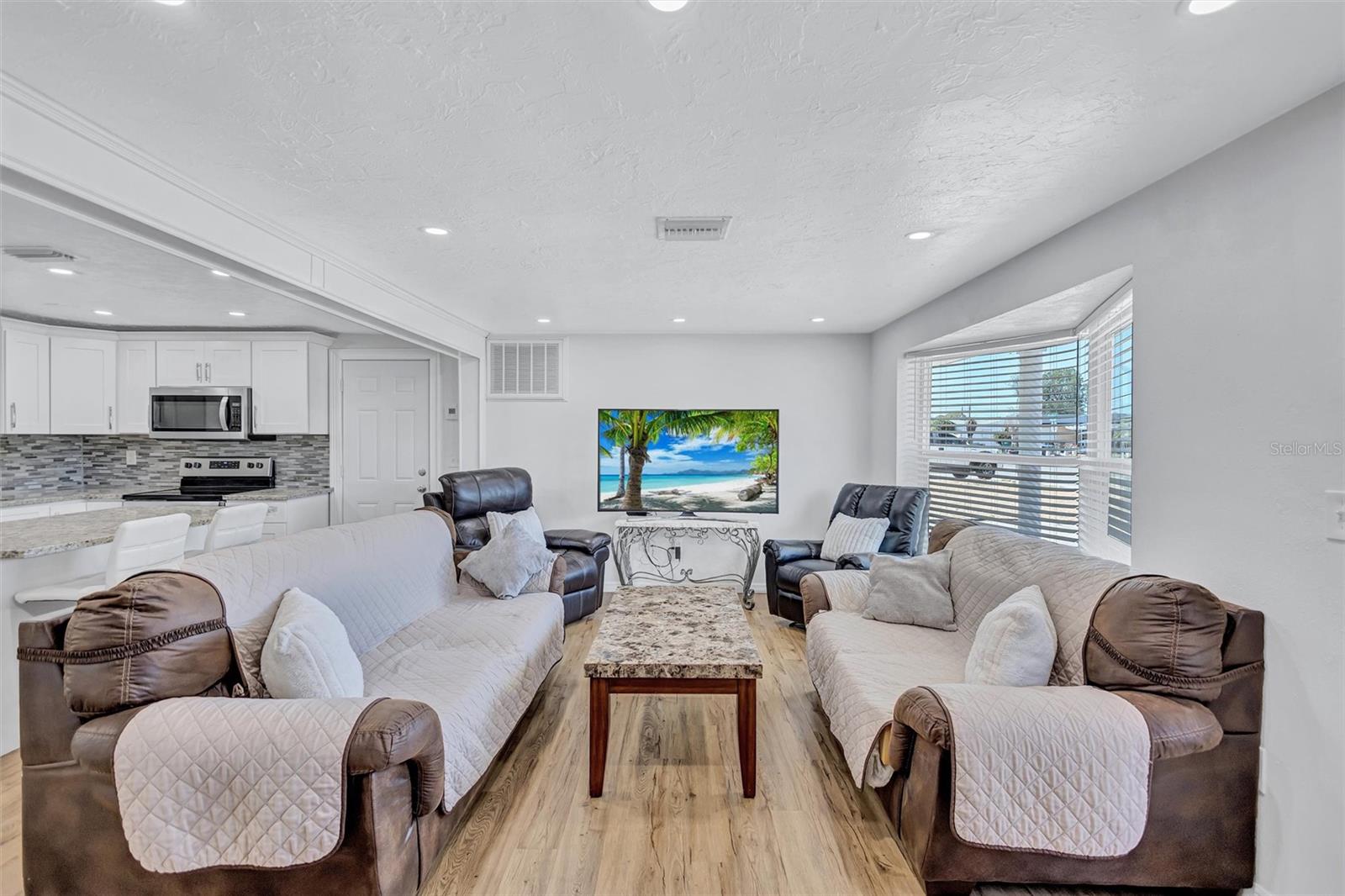 BEACON SQUARE - Residential