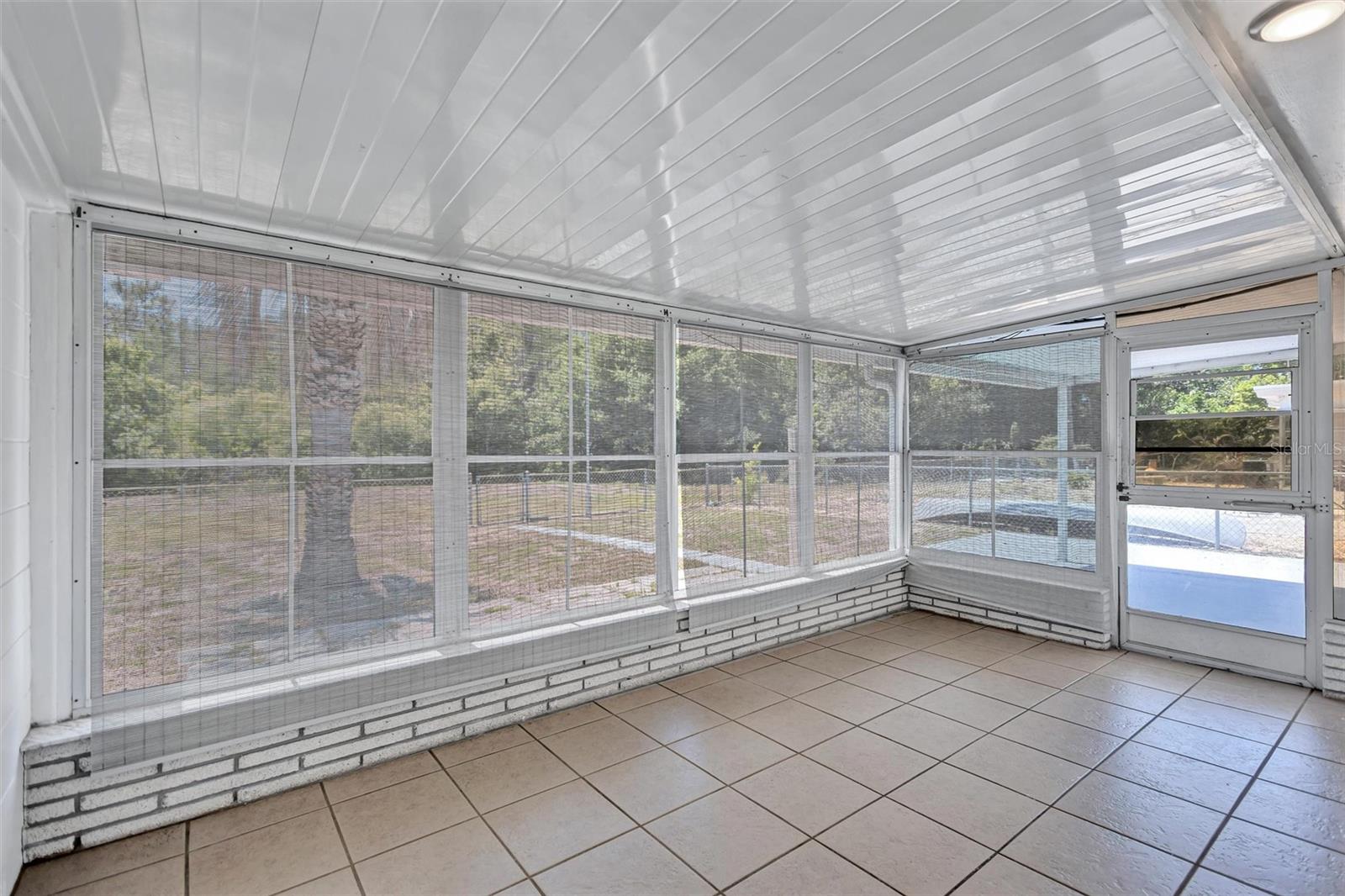 BEACON SQUARE - Residential