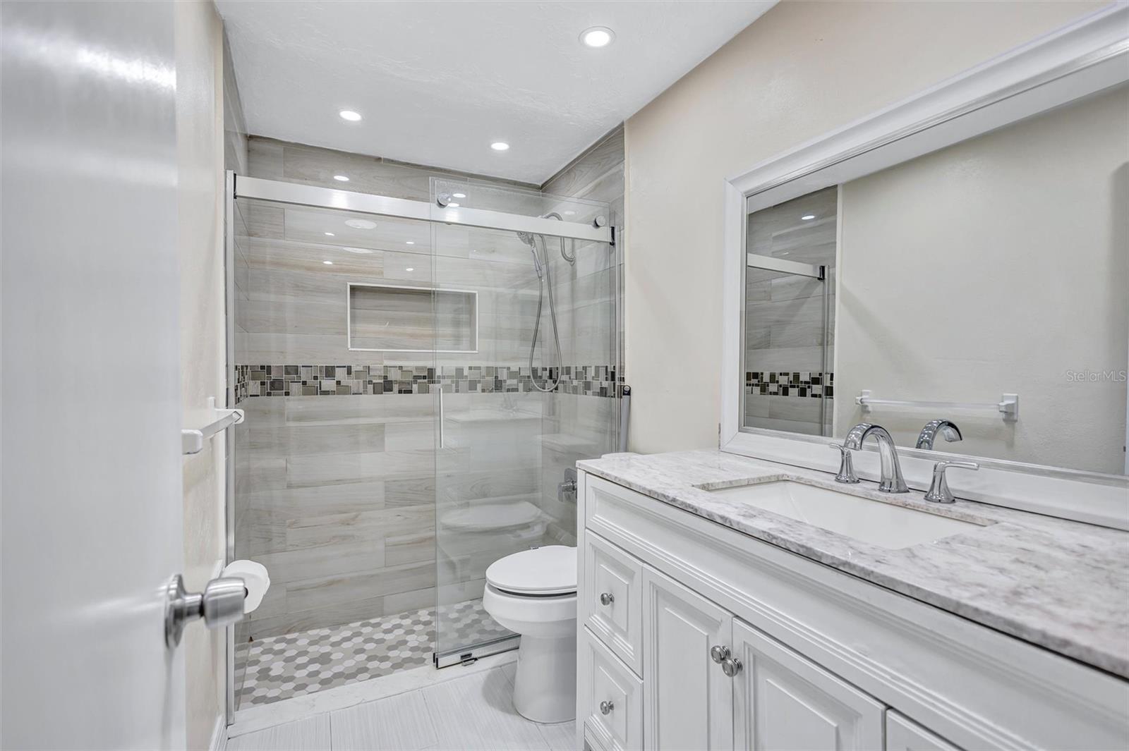 BEACON SQUARE - Residential