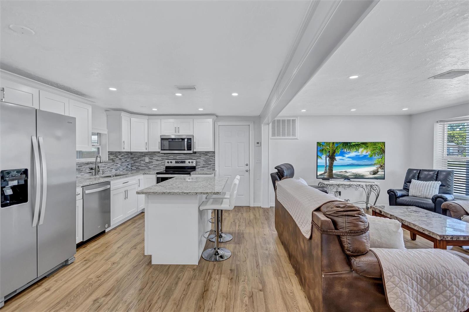 BEACON SQUARE - Residential