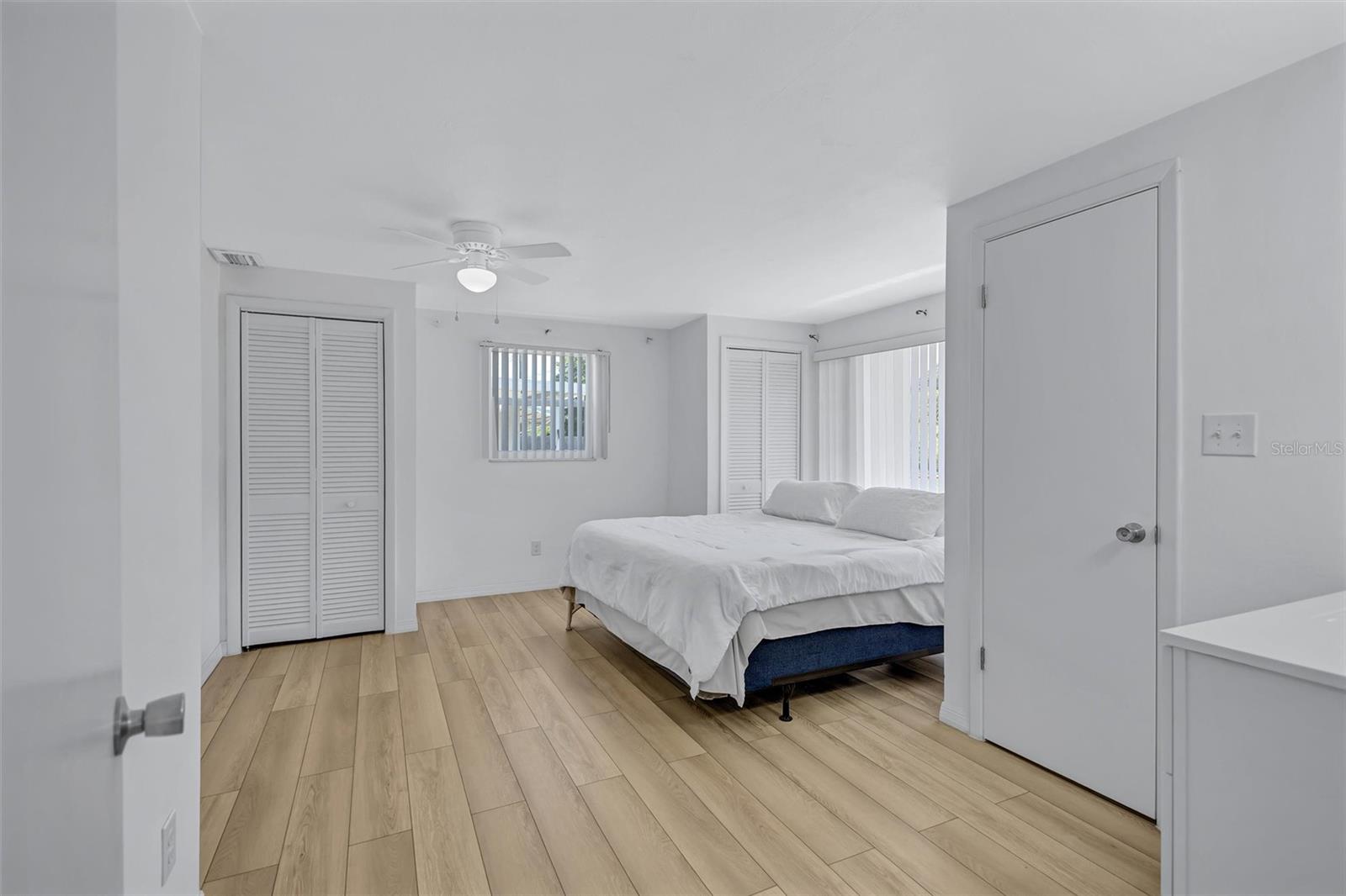 BEACON SQUARE - Residential