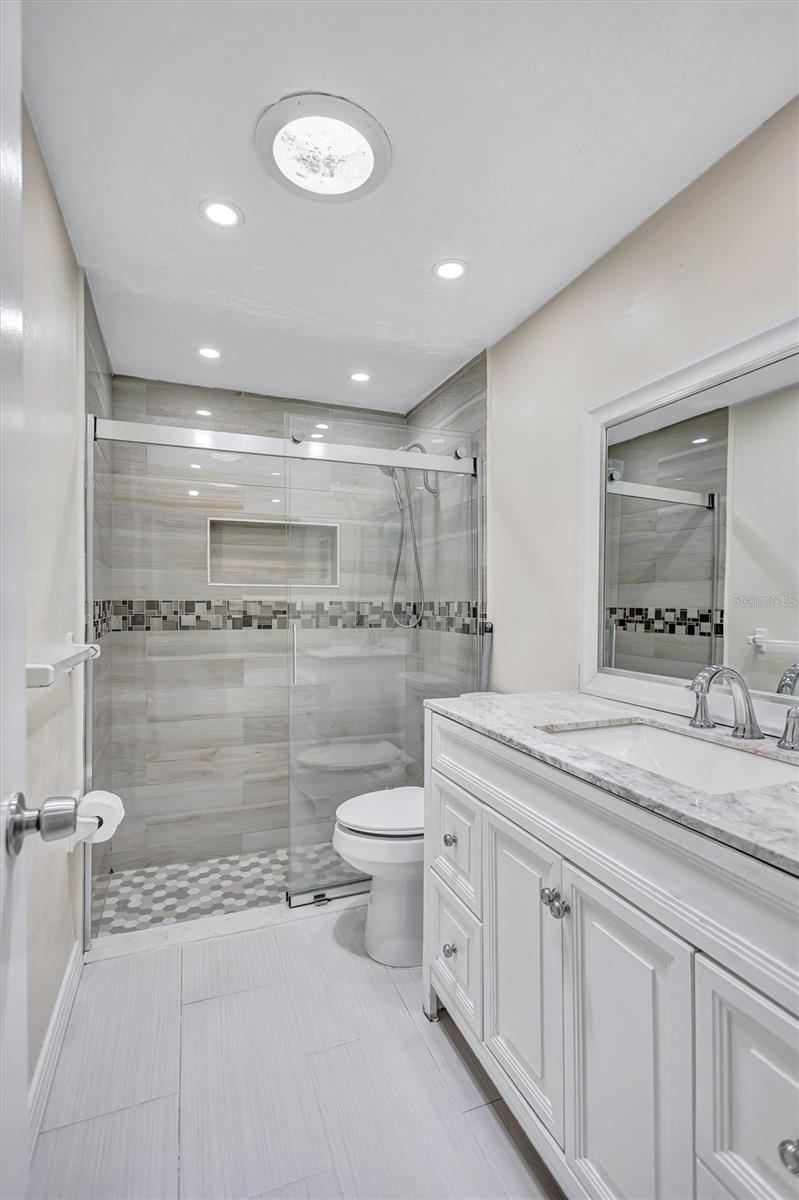 BEACON SQUARE - Residential