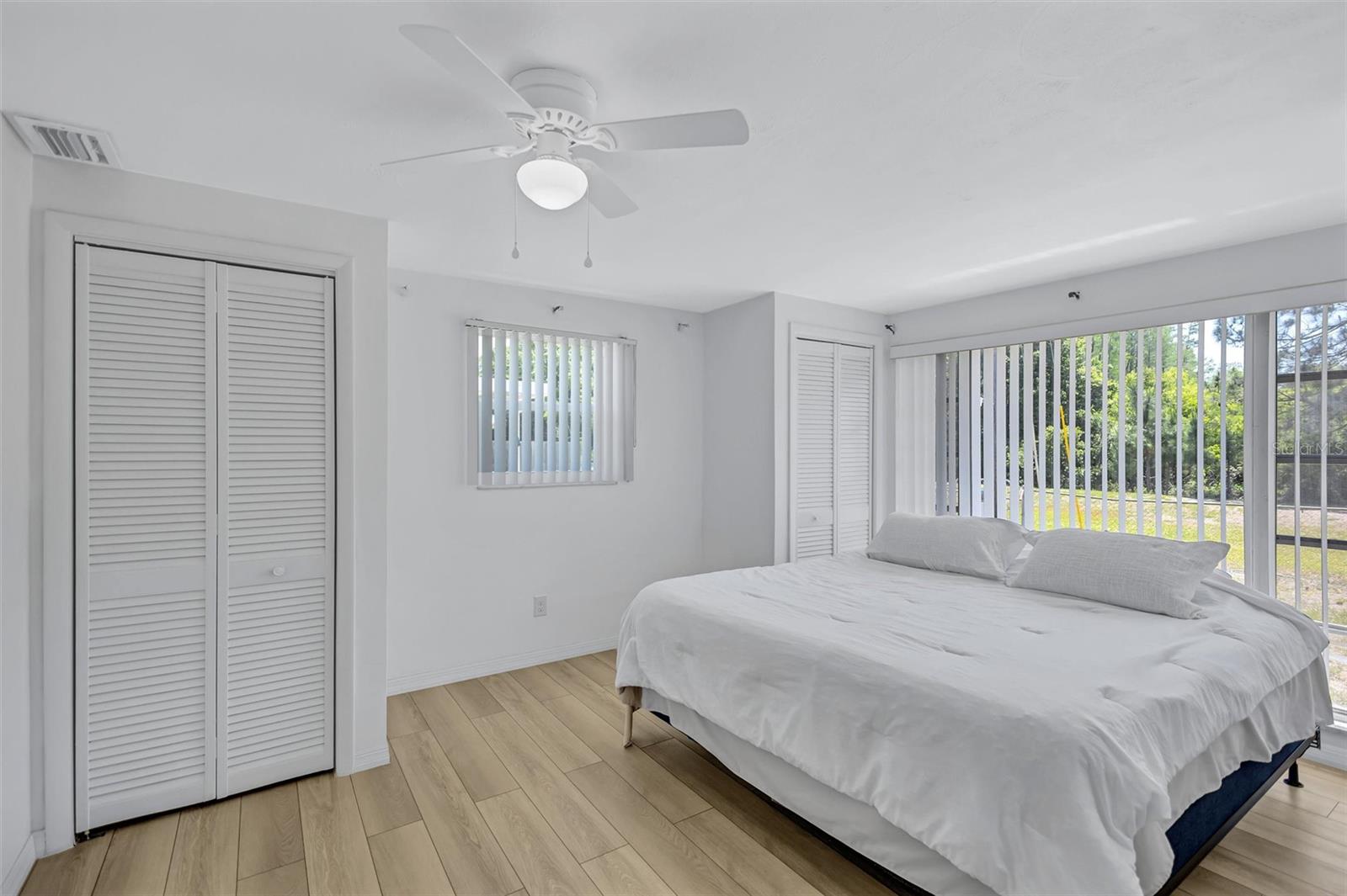 BEACON SQUARE - Residential