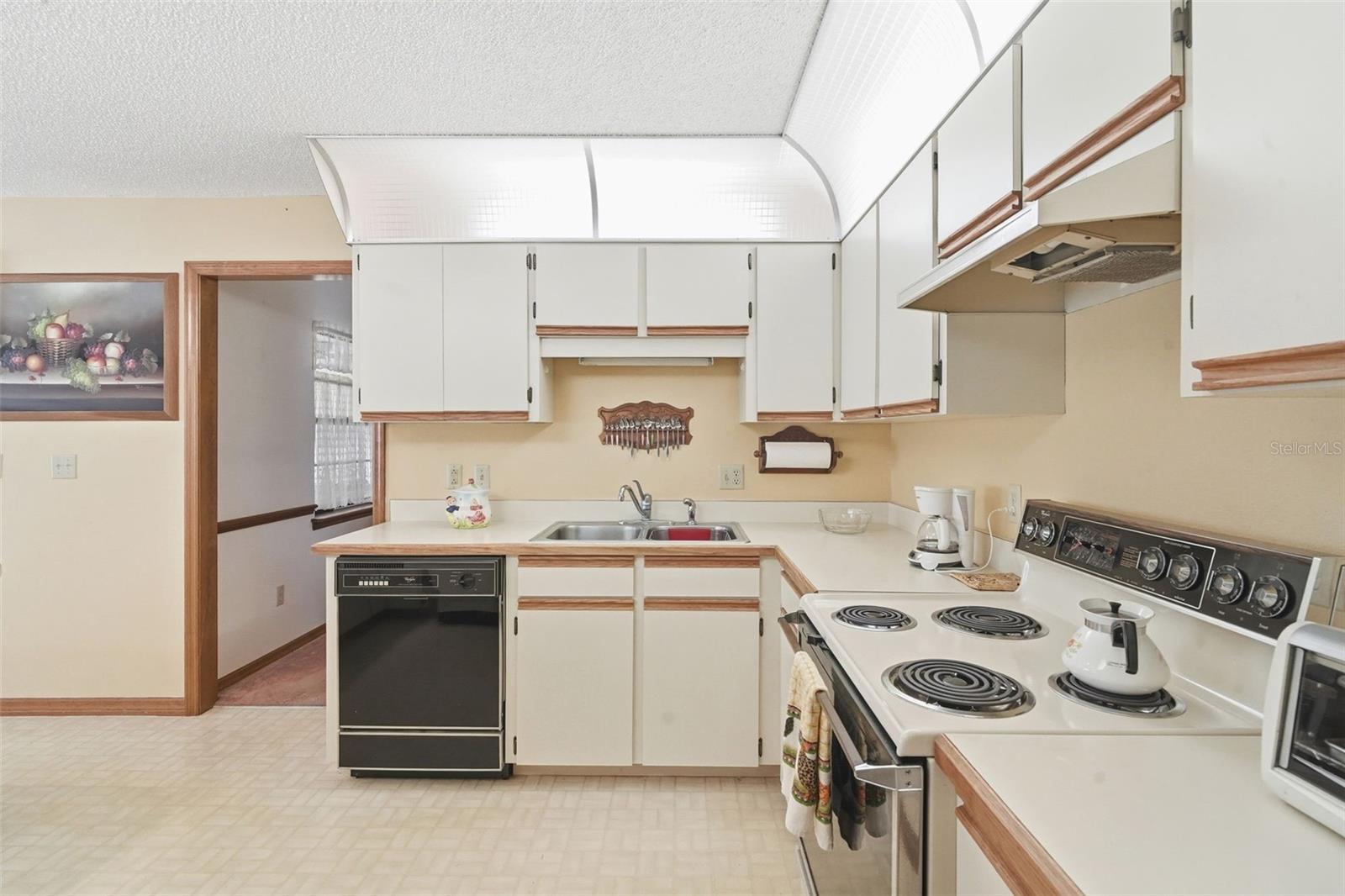 DELTONA LAKES UNIT 03 - Residential