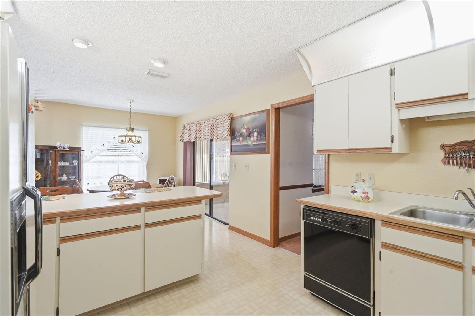 DELTONA LAKES UNIT 03 - Residential