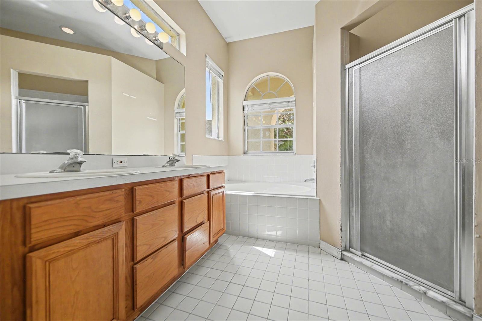 FAIRFAX VILLAGE 30/96 LOT 18 - Residential