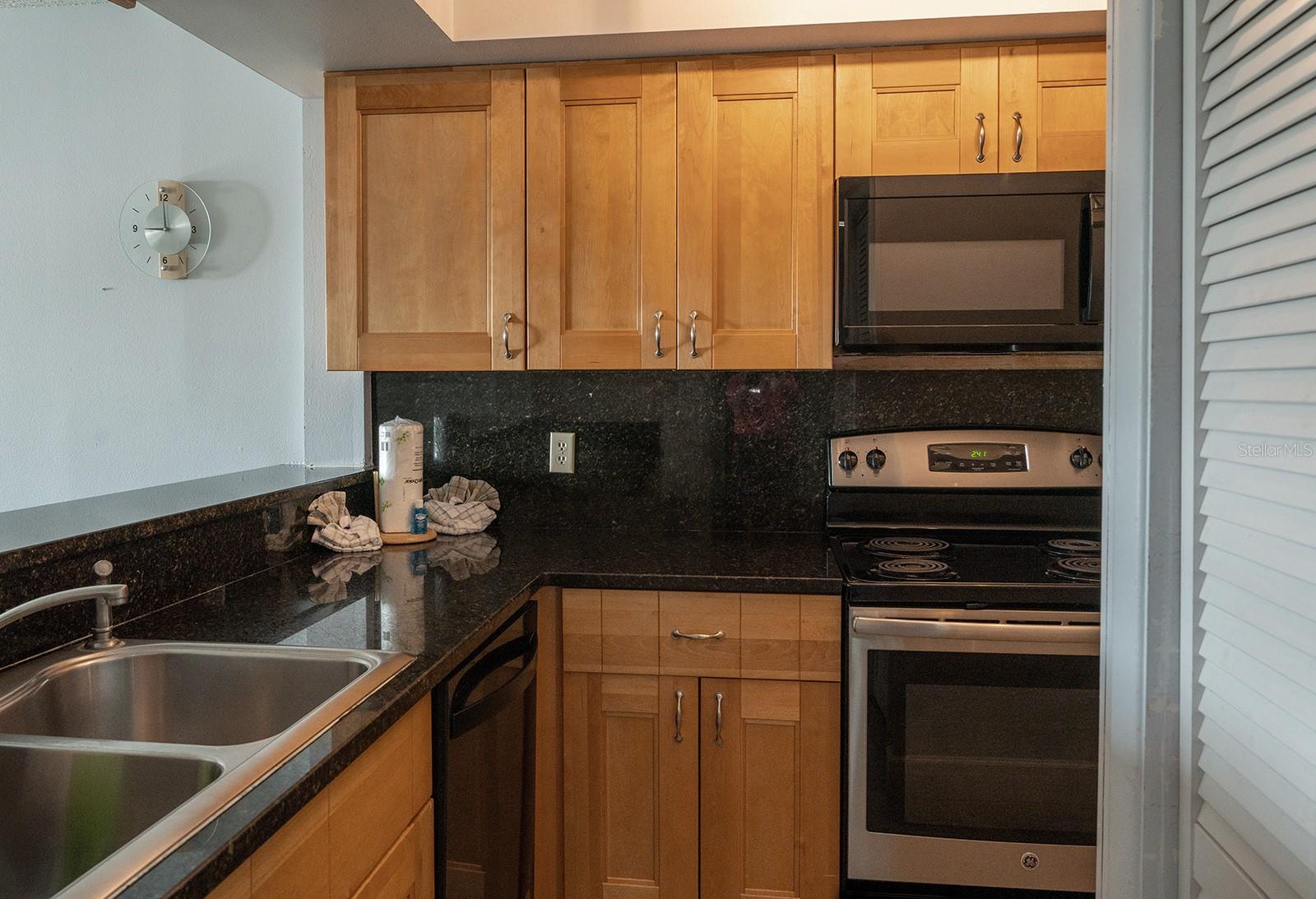 LANDS END AT SUNSET BEACH CONDO - Residential