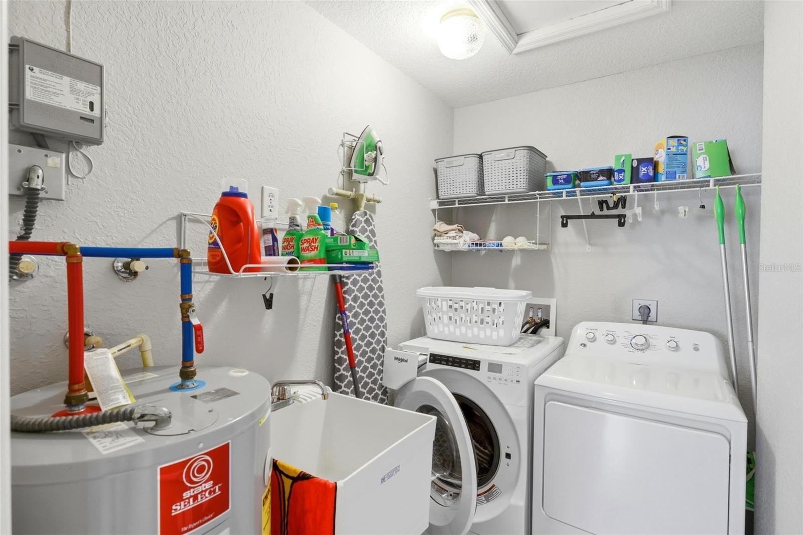 ISLES COVE PH 10 - Residential