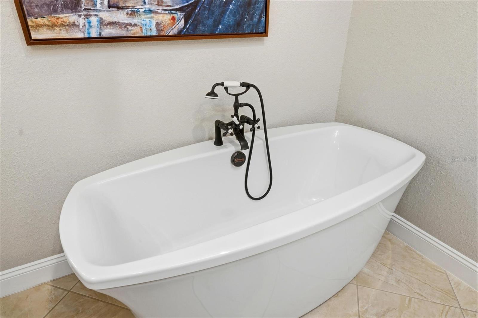 ISLES COVE PH 10 - Residential