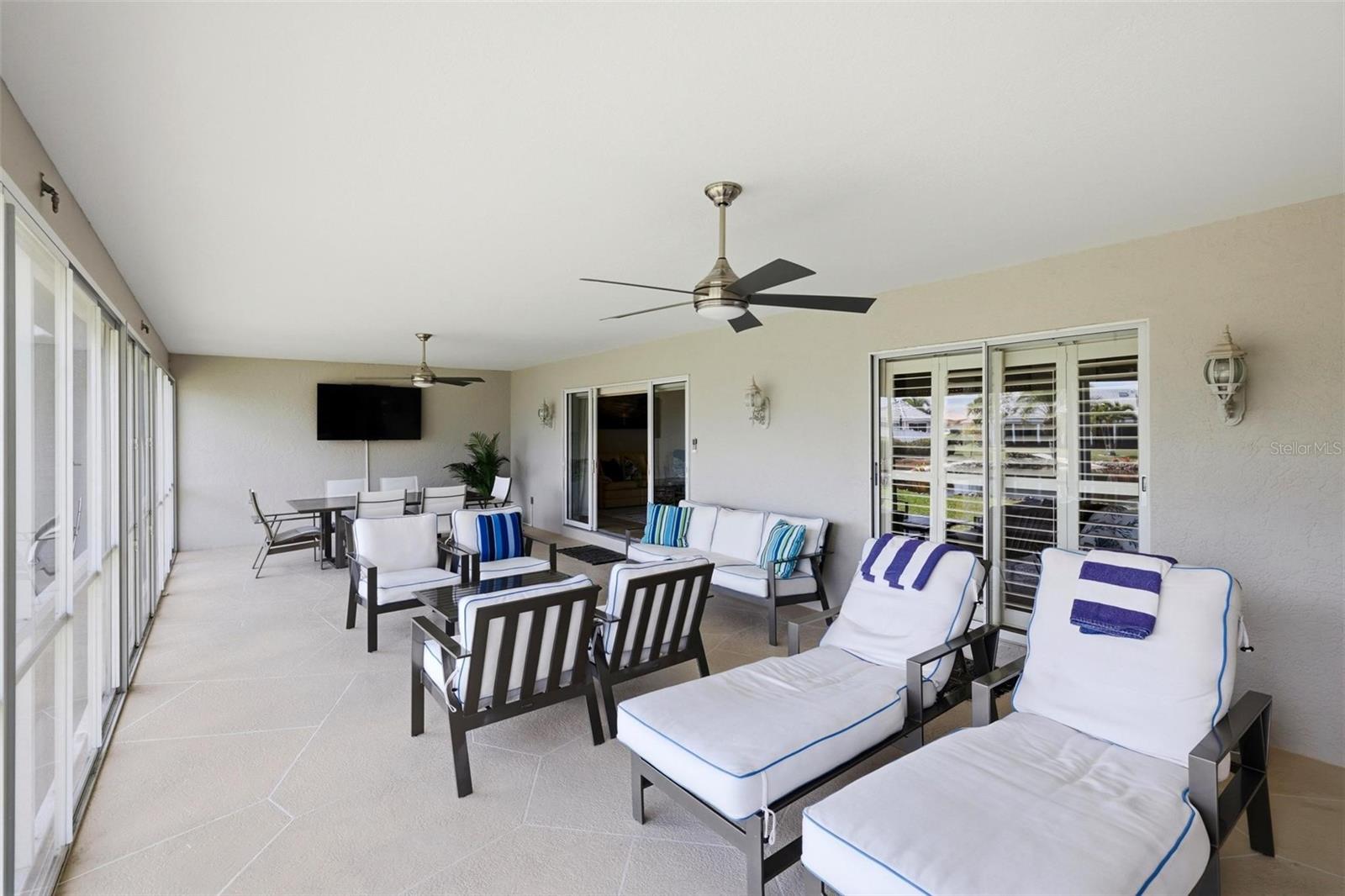 ISLES COVE PH 10 - Residential