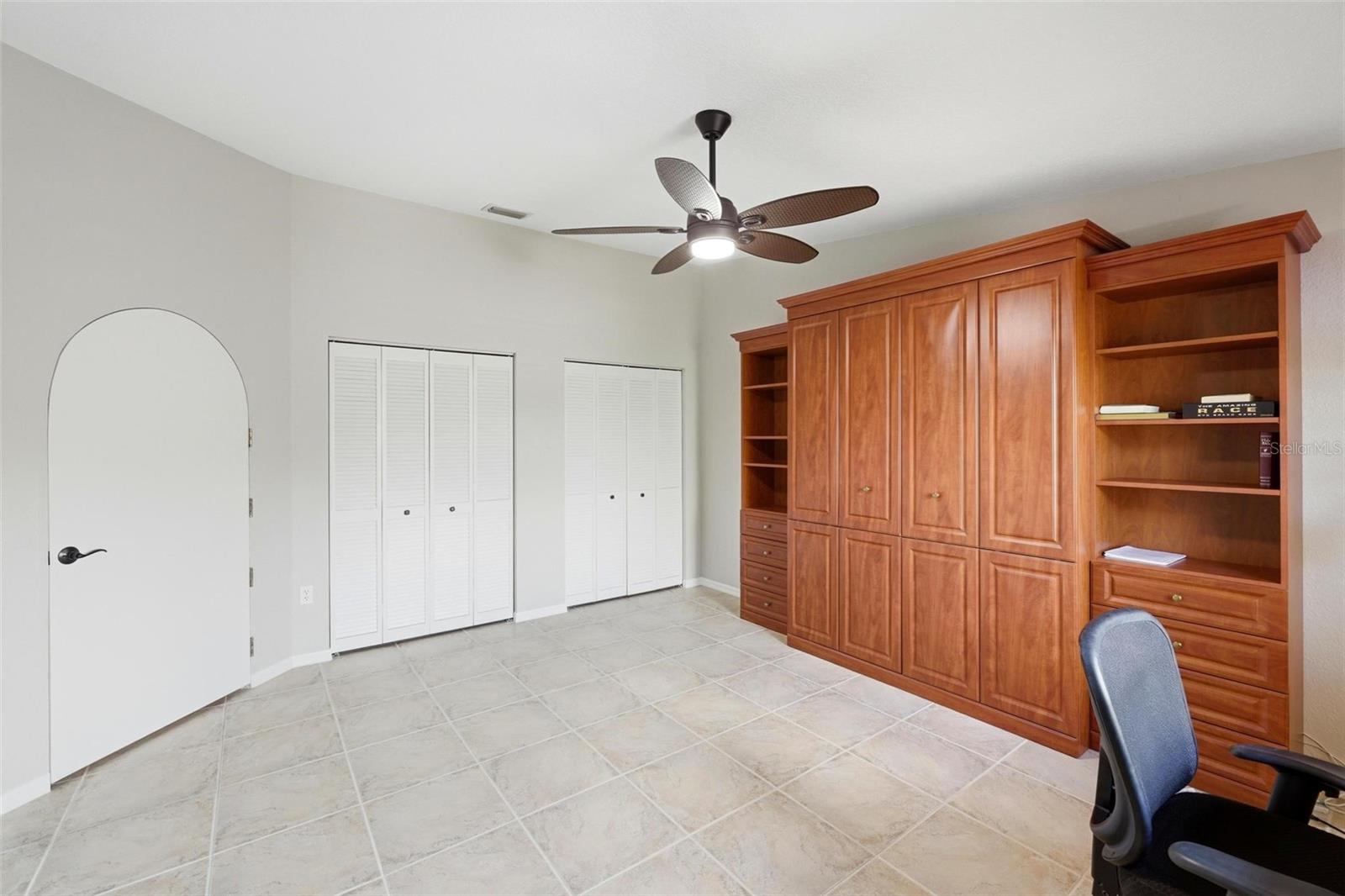 ISLES COVE PH 10 - Residential