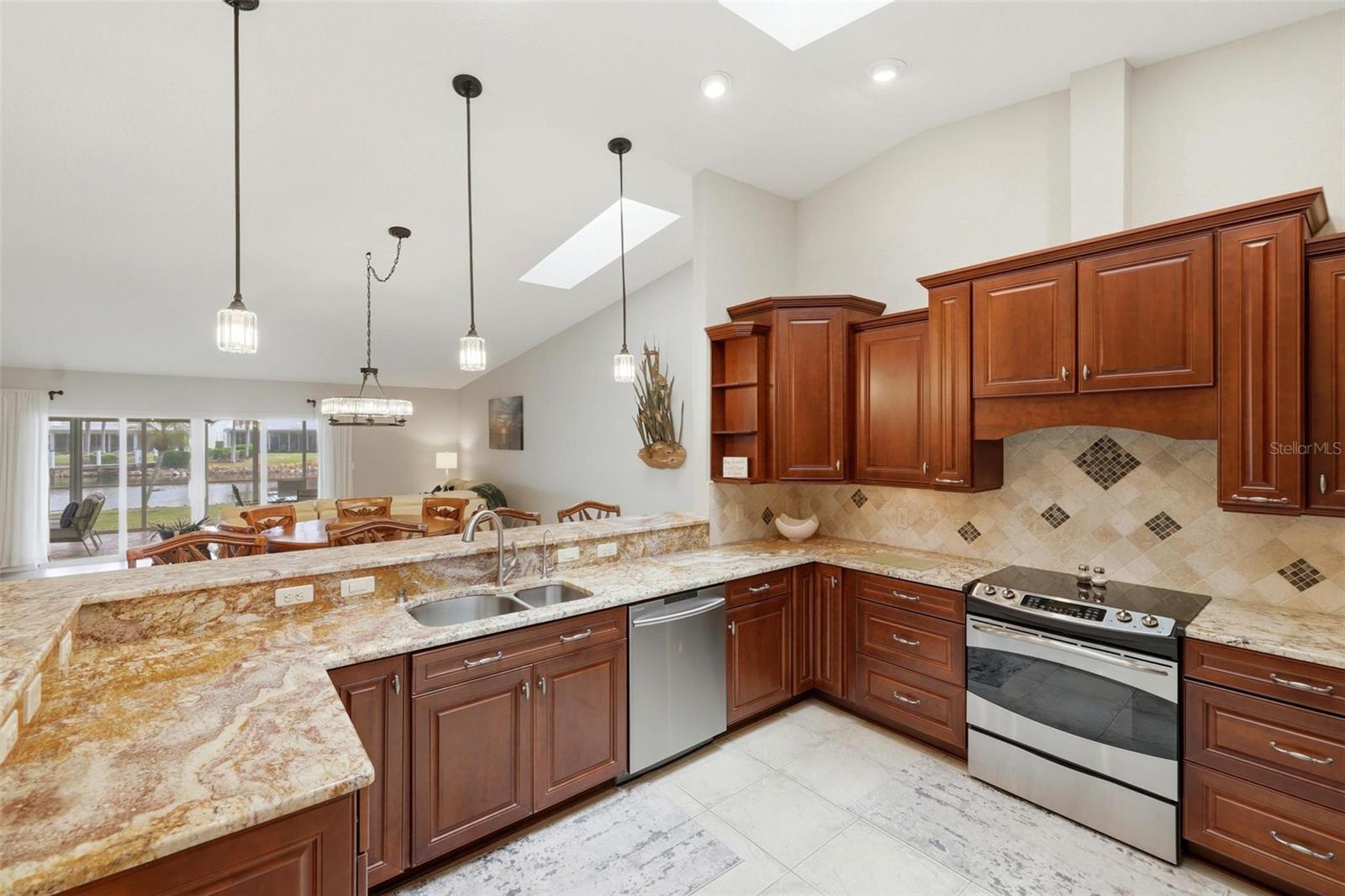 ISLES COVE PH 10 - Residential