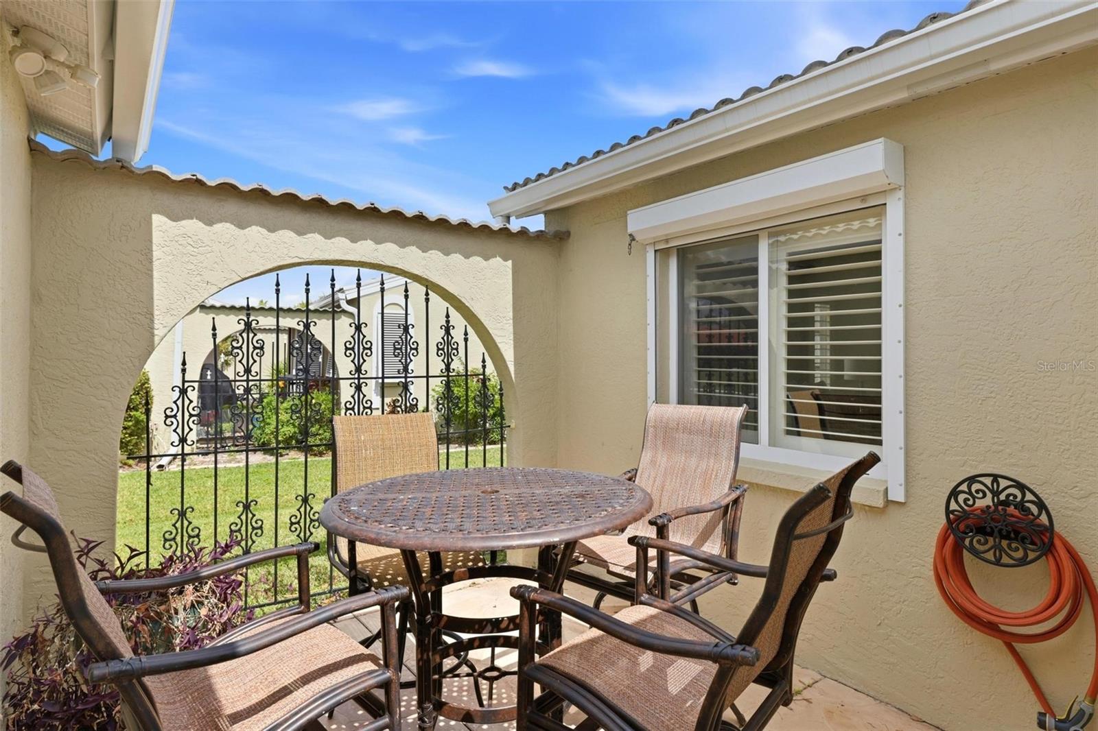 ISLES COVE PH 10 - Residential