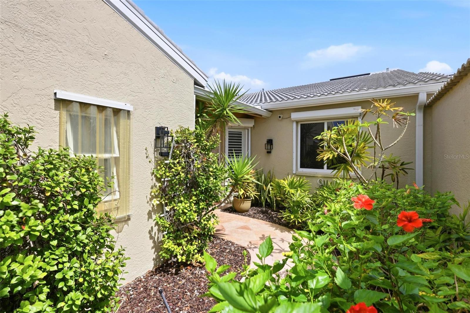 ISLES COVE PH 10 - Residential