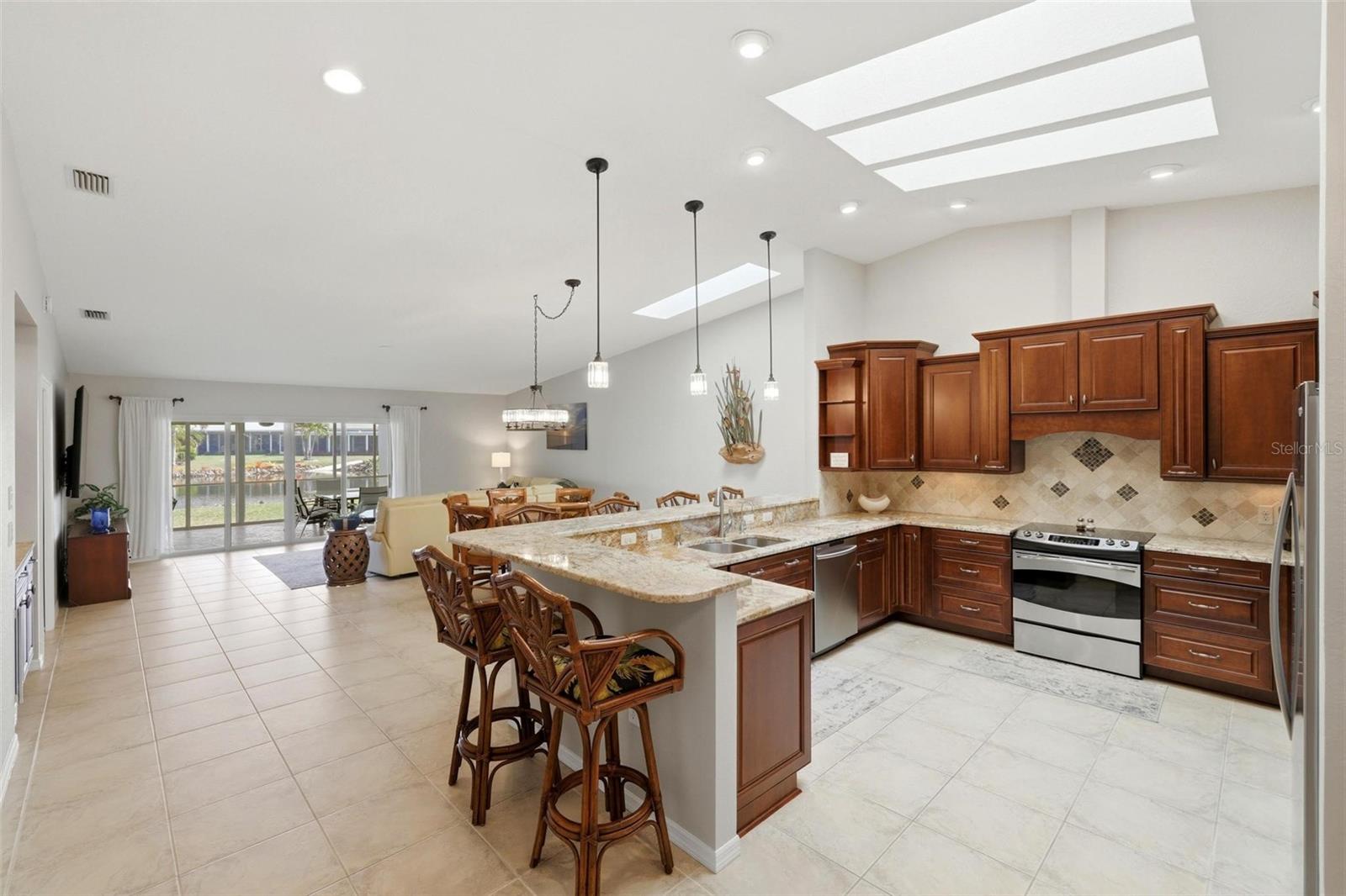 ISLES COVE PH 10 - Residential