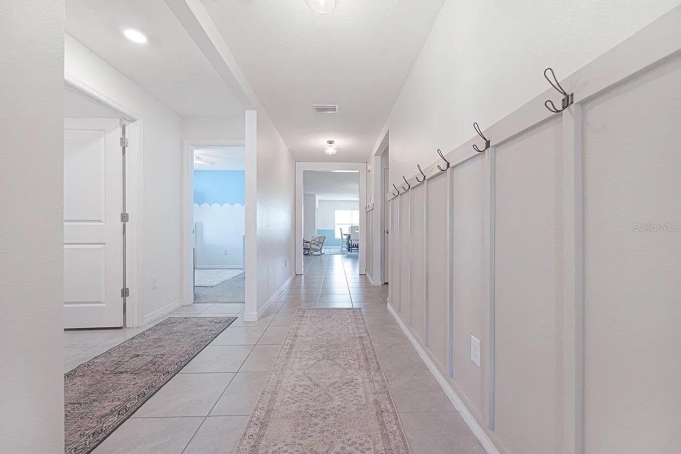 8574 TRIUMPH CIRCLE