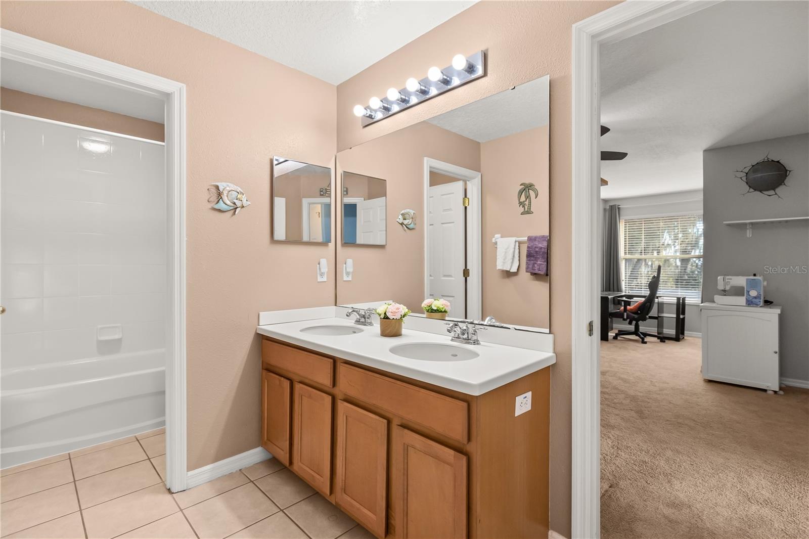 FELLS COVE UNITS 3-4 PH 2 - Residential