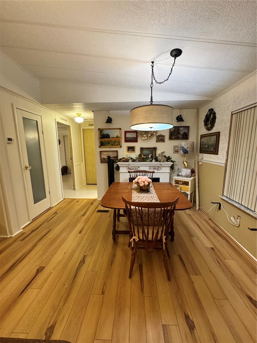 TIMBER LAKE ESTATES - Residential