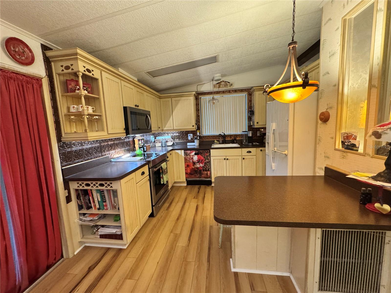 TIMBER LAKE ESTATES - Residential