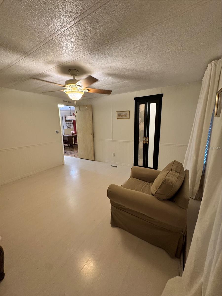 TIMBER LAKE ESTATES - Residential