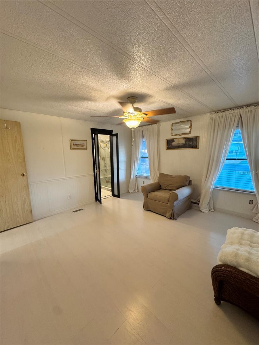 TIMBER LAKE ESTATES - Residential