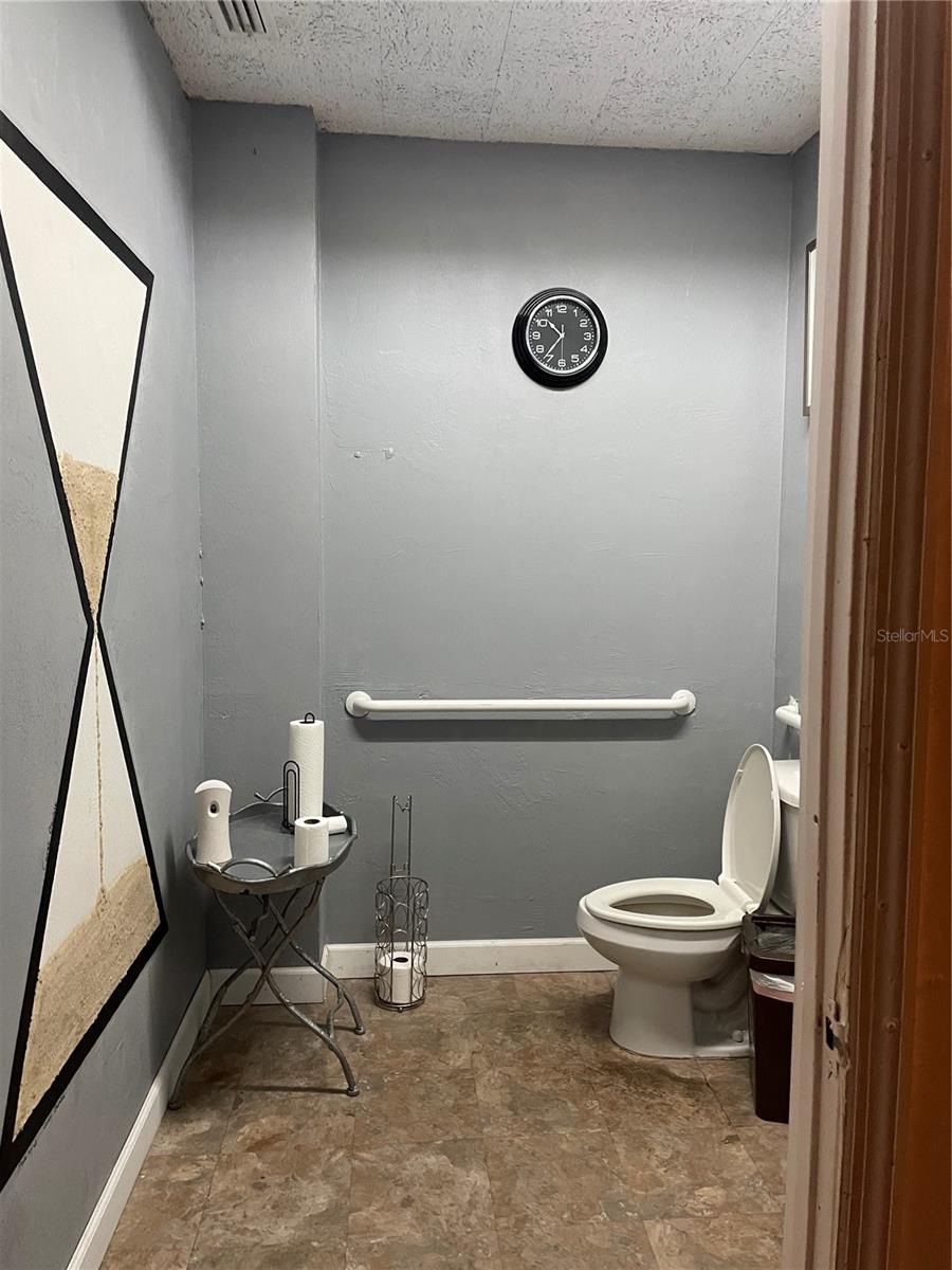 N/A - Commercial Lease